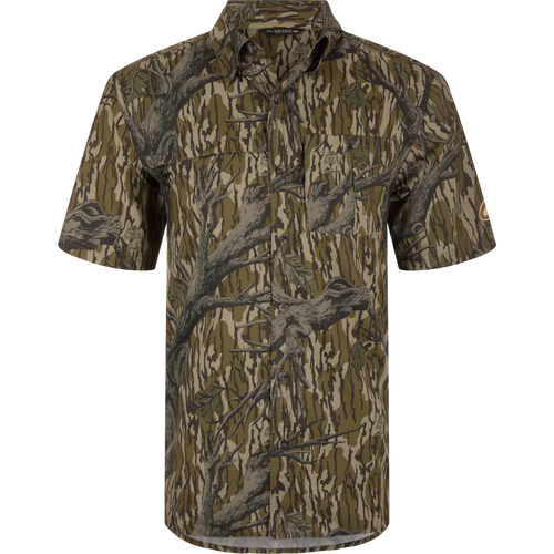 8-Shot Flyweight Shirt with Mossy Oak Camo, featuring vented cape back, hidden zippers, and moisture-wicking featherweight fabric for hunting.