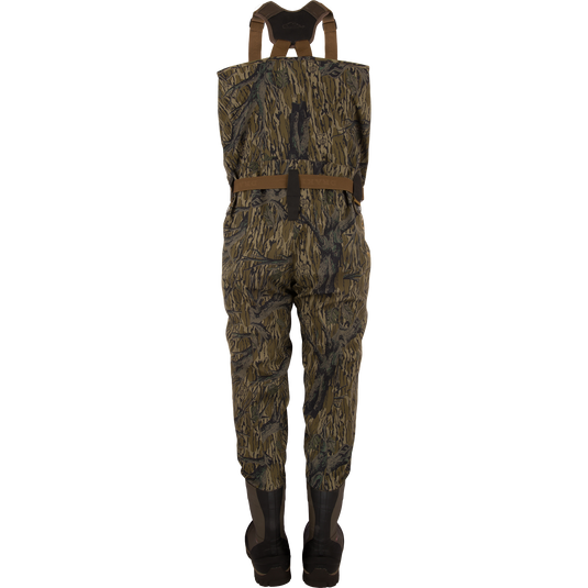 BMF1600 Kevlar Wader with Primaloft, featuring camouflage pattern, adjustable straps, integrated boot, and stitchless construction, designed for durability in hunting and fishing activities.