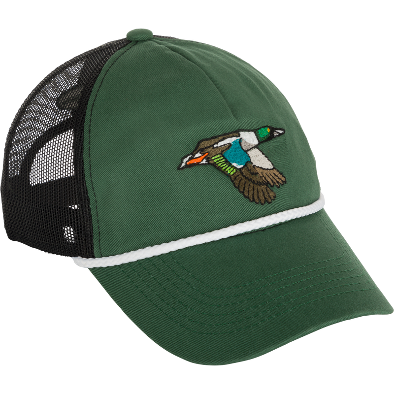 A green hat with a bird embroidery, featuring a Retro Duck Patch Cap design by Purewhitelaneshop.