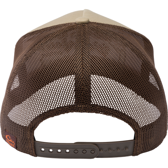 Drake Retro Billboard Mesh Back Cap with structured crown, pre-curved visor, mesh back panels, and embroidered hunt scene, ideal for hunting and outdoor activities.