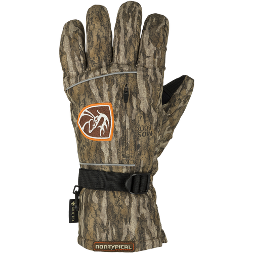 Non-Typical Refuge HS Gore-Tex Glove 2.0, featuring GORE-TEX® protection, digitized goat skin palm, dual-zone insulation, and wrist cinch for hunting comfort and functionality.
