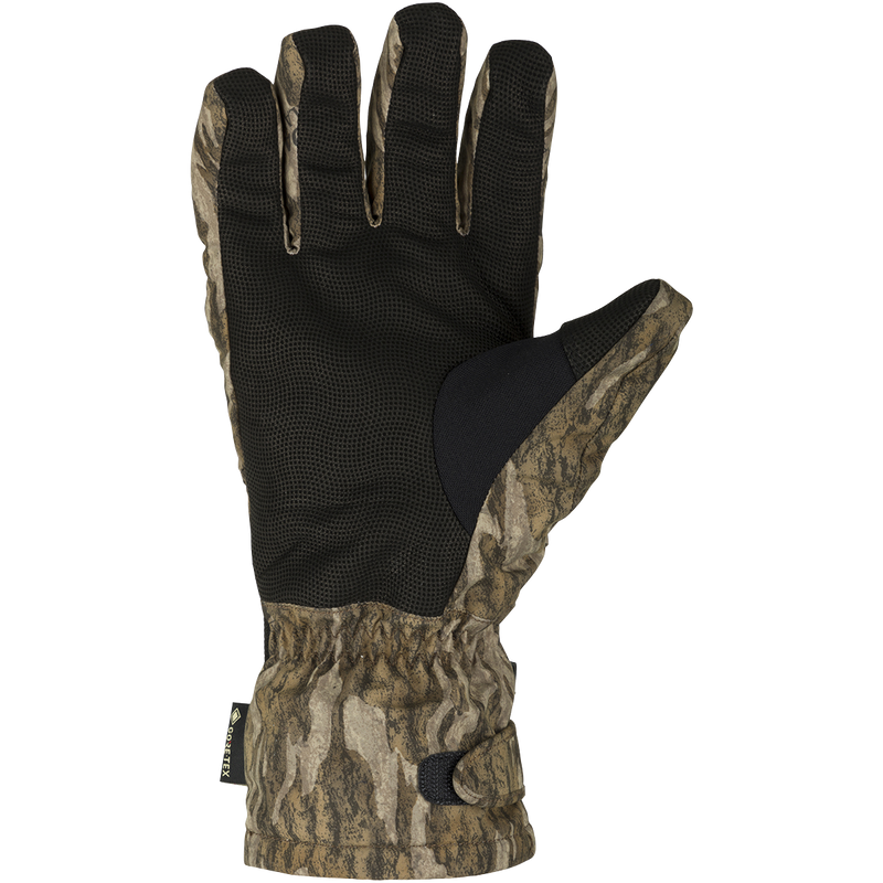 Non-Typical Refuge HS Gore-Tex Glove 2.0, featuring waterproof GORE-TEX, dual-zone insulation, leather palm, wrist cinch, and zippered pocket for hunting comfort and functionality.