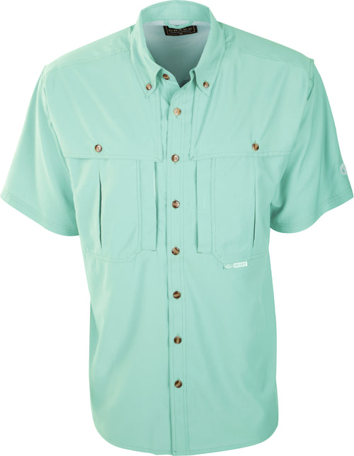 Flyweight Wingshooter's Shirt S/S with buttons, featuring a collar and sleeves, designed for breathability and quick-drying, ideal for outdoor activities.
