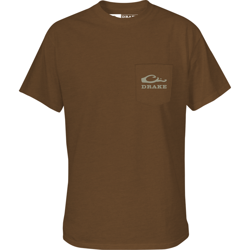 Back Cap Mallard T-Shirt features a front pocket with Drake Logo and a detailed mallard graphic on the back, offering comfort with a cotton-polyester blend.