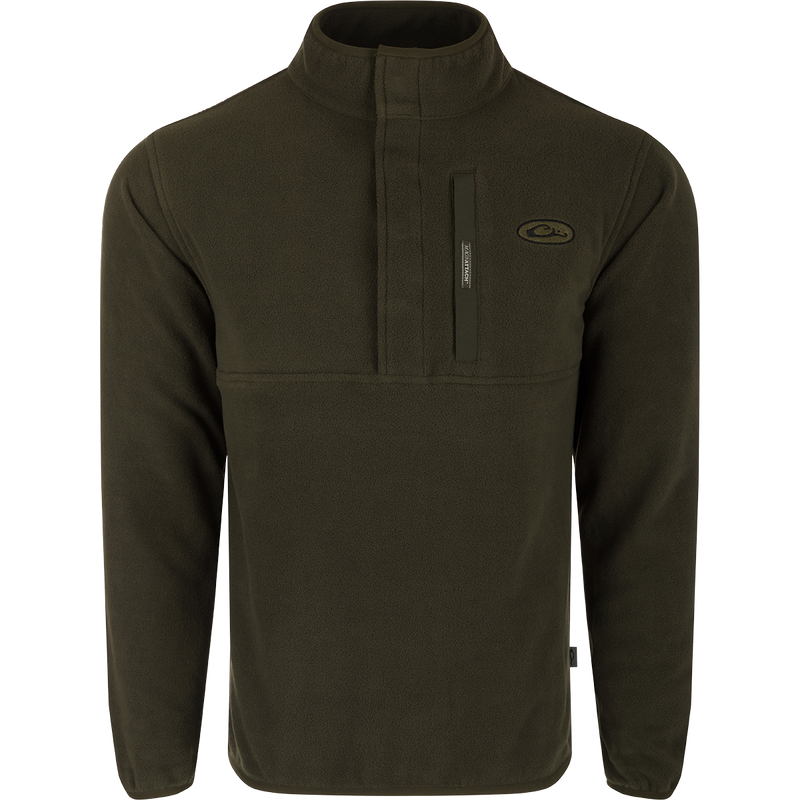 A close-up of the Camp Fleece Pullover 2.0 jacket, featuring a logo on the chest. Made of 100% polyester micro-fleece, this lightweight and breathable outerwear is perfect for Spring or Fall outfits.