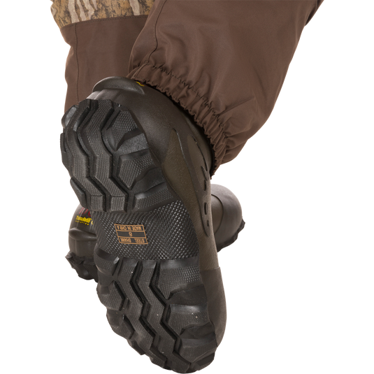 Close-up of the Women's Insulated Guardian Elite Vanguard Breathable Waders featuring durable, waterproof construction and 1600g Thinsulate Buckshot Mud boots.