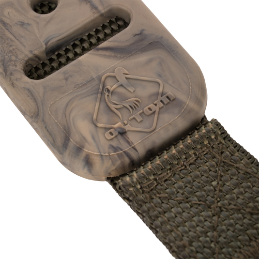 Gunslinger Shotgun Sling close-up showing non-slip pad and 1 nylon strap with swivels, designed for comfortable weight distribution and easy adjustment in hunting.