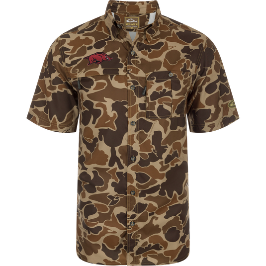 Arkansas 8-Shot Short Sleeve Shirt with camouflage pattern, button-front, point-collar, dual chest pockets, and red hog logo. Designed for performance and versatility.
