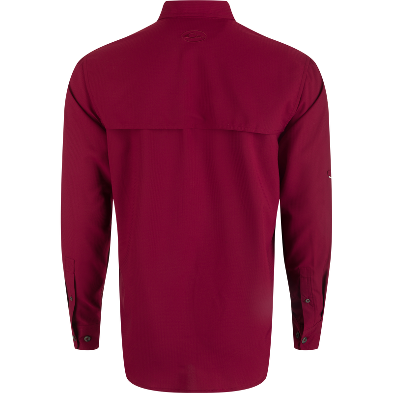 Mississippi State Frat Dobby shirt with hidden collar, chest pockets, and vented cape back. Featherweight, moisture-wicking, and UPF30.