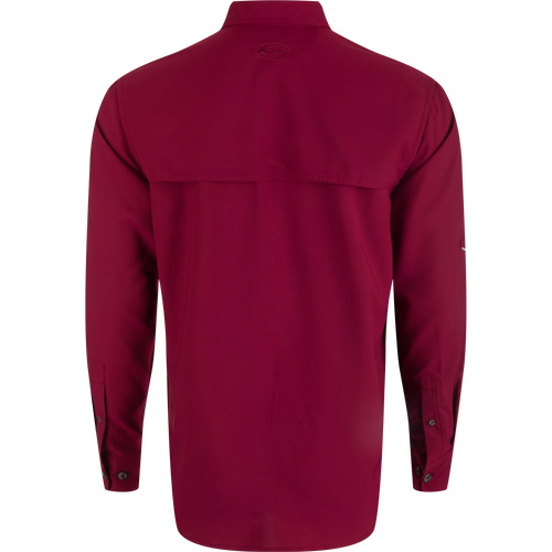 Mississippi State Frat Dobby shirt with hidden collar, chest pockets, and vented cape back. Featherweight, moisture-wicking, and UPF30.