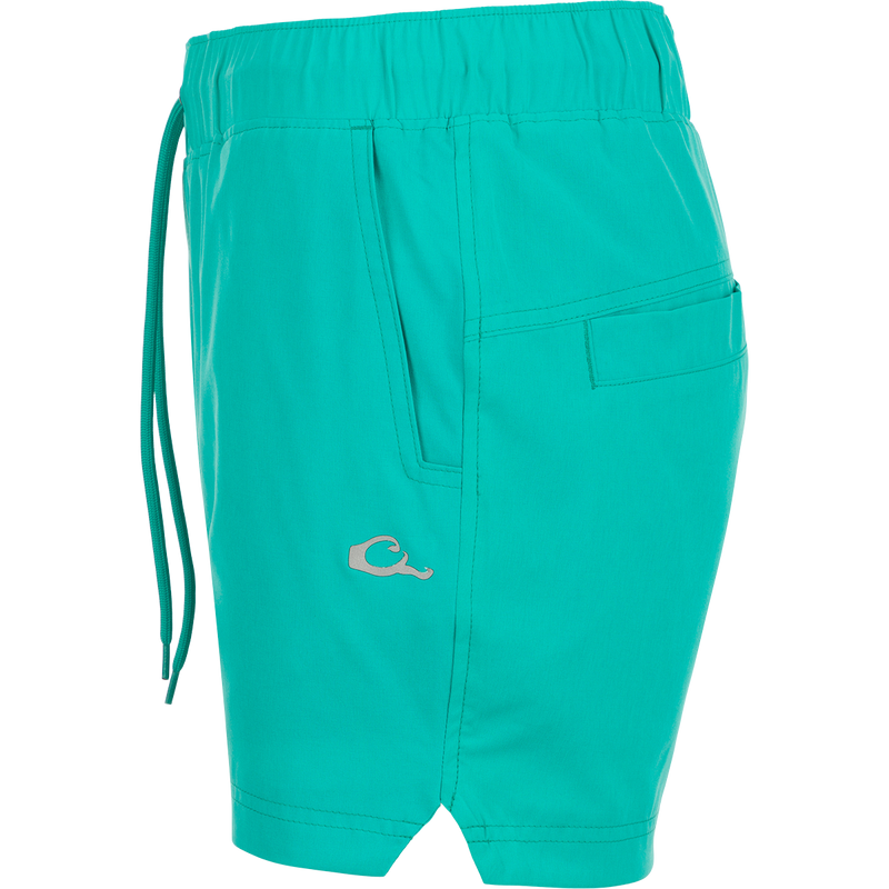 A close-up of the Women's Commando Lined Short 7